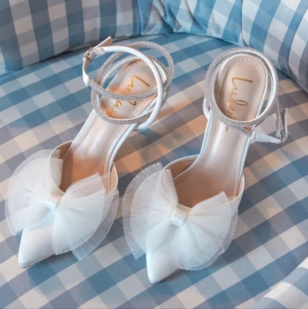 Lulu's White Heels with Tulle Bow and Silver Straps